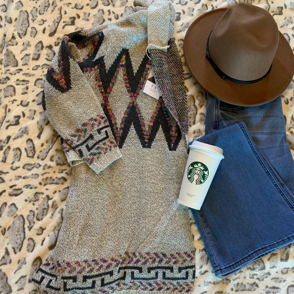 New Cowichan Grey Native Western Cardigan Sweater - Picture 5 of 6